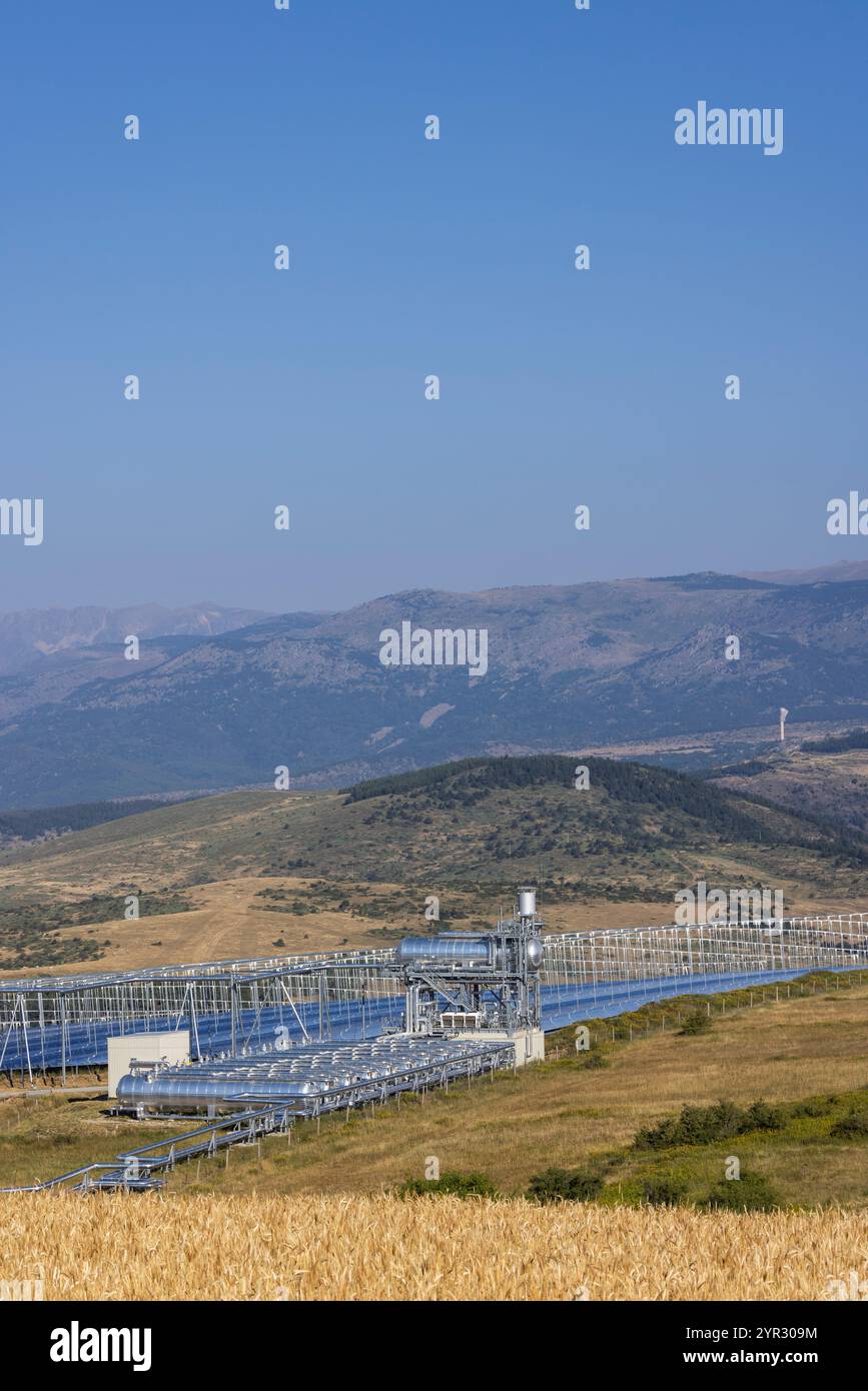 Centrale solare a concentrazione termodinamica di tipo Fresnel a llo, Francia Foto Stock