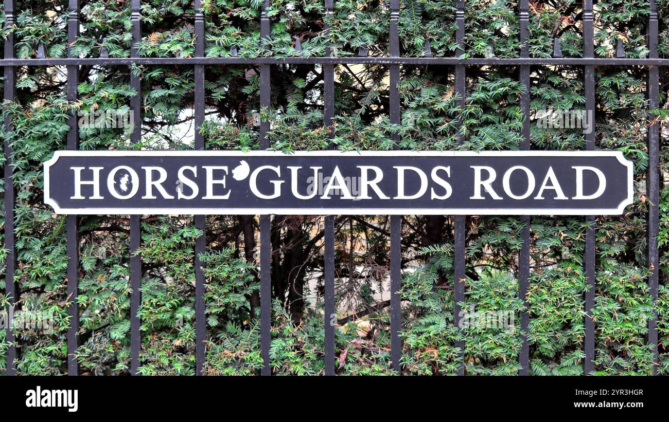 Insegna Horse Guards Road a Londra, Regno Unito Foto Stock