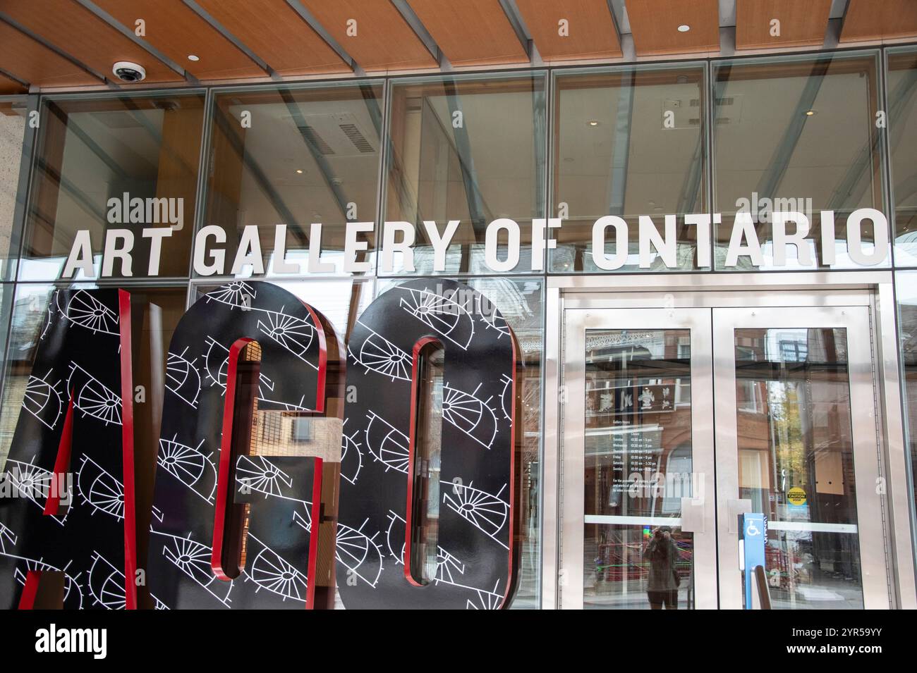 Insegna per la galleria d'arte dell'Ontario su Dundas Street West nel centro di Toronto, Ontario, Canada Foto Stock