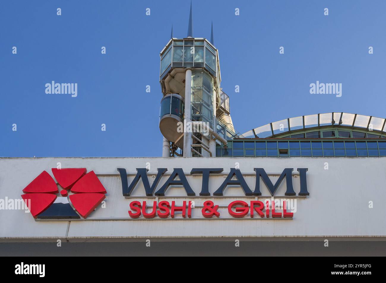 Lettere e logo, WATAMI Sushi and Grill, Skylounge, Kempten, Allgaeu, Baviera, Germania, Europa Foto Stock