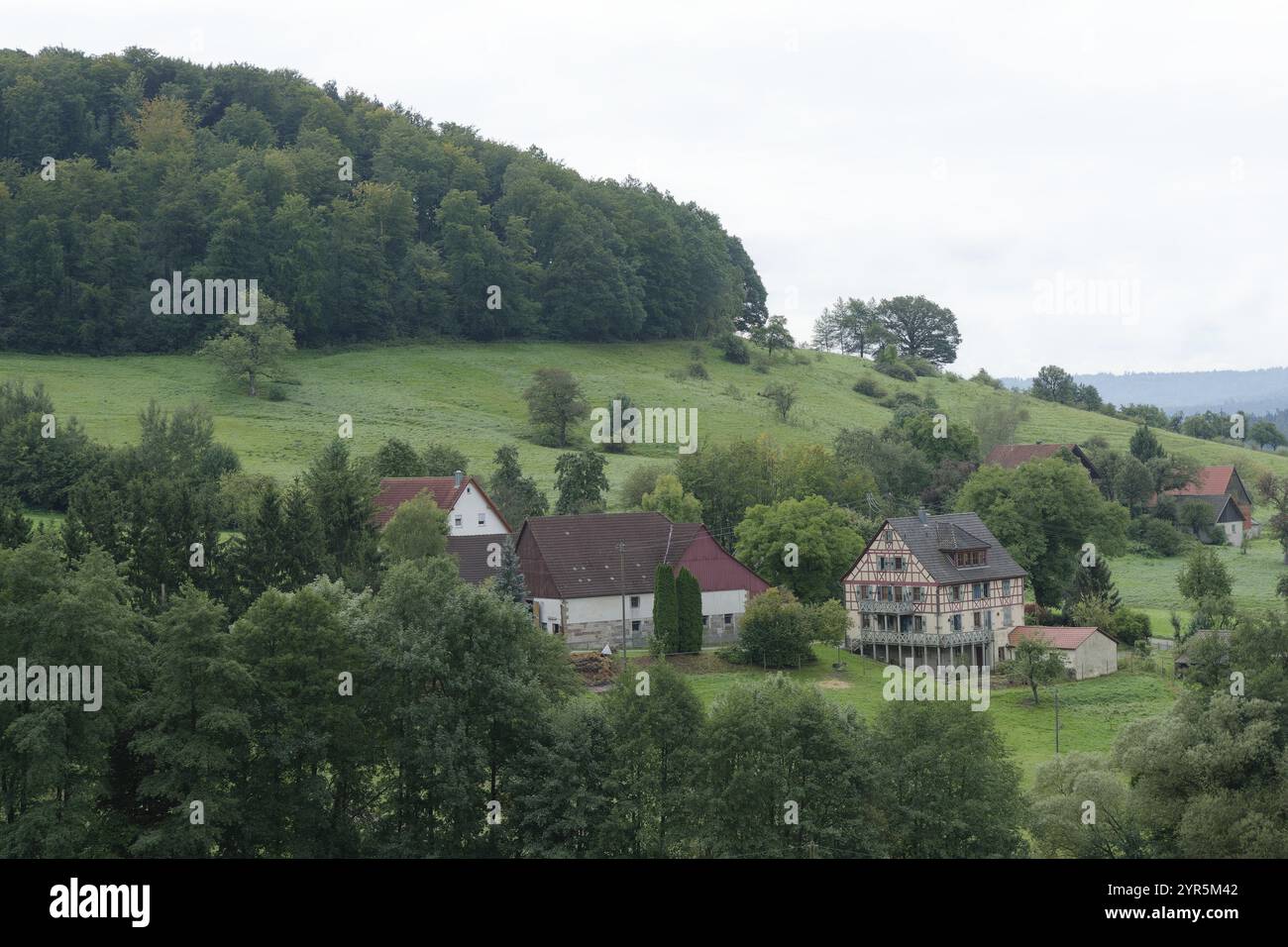 Veduta della frazione di Wagrain, Michelfeld-Wagrain, Biberstal, Biber, Parco naturale Schwaebisch-Fraenkischer Wald, Schwaebisch Hall, Hohenlohe, Heilbronn Foto Stock