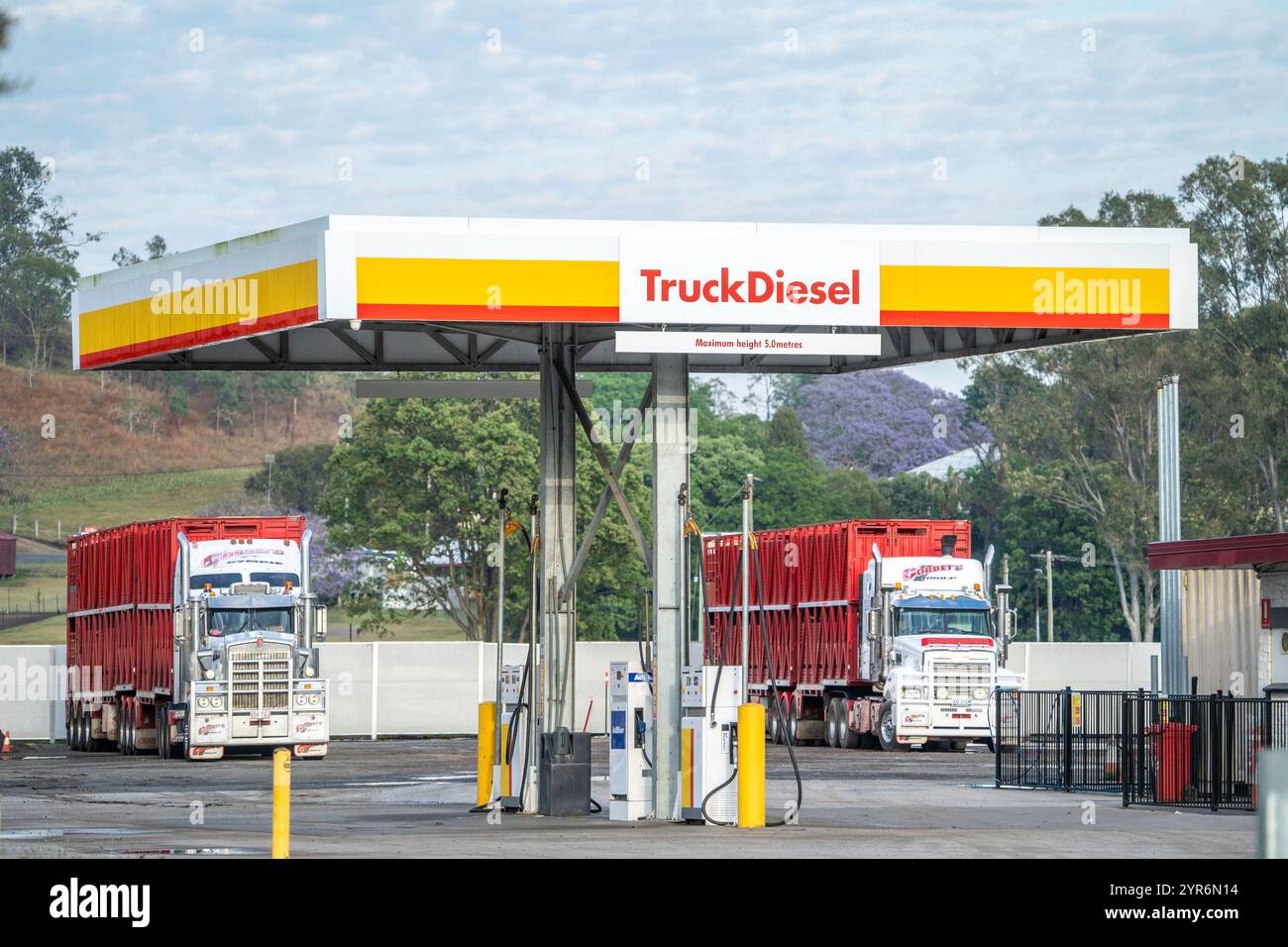 Roadhouse e sosta camion, Burnett Highway, Goomeri, Queensland Australia Foto Stock