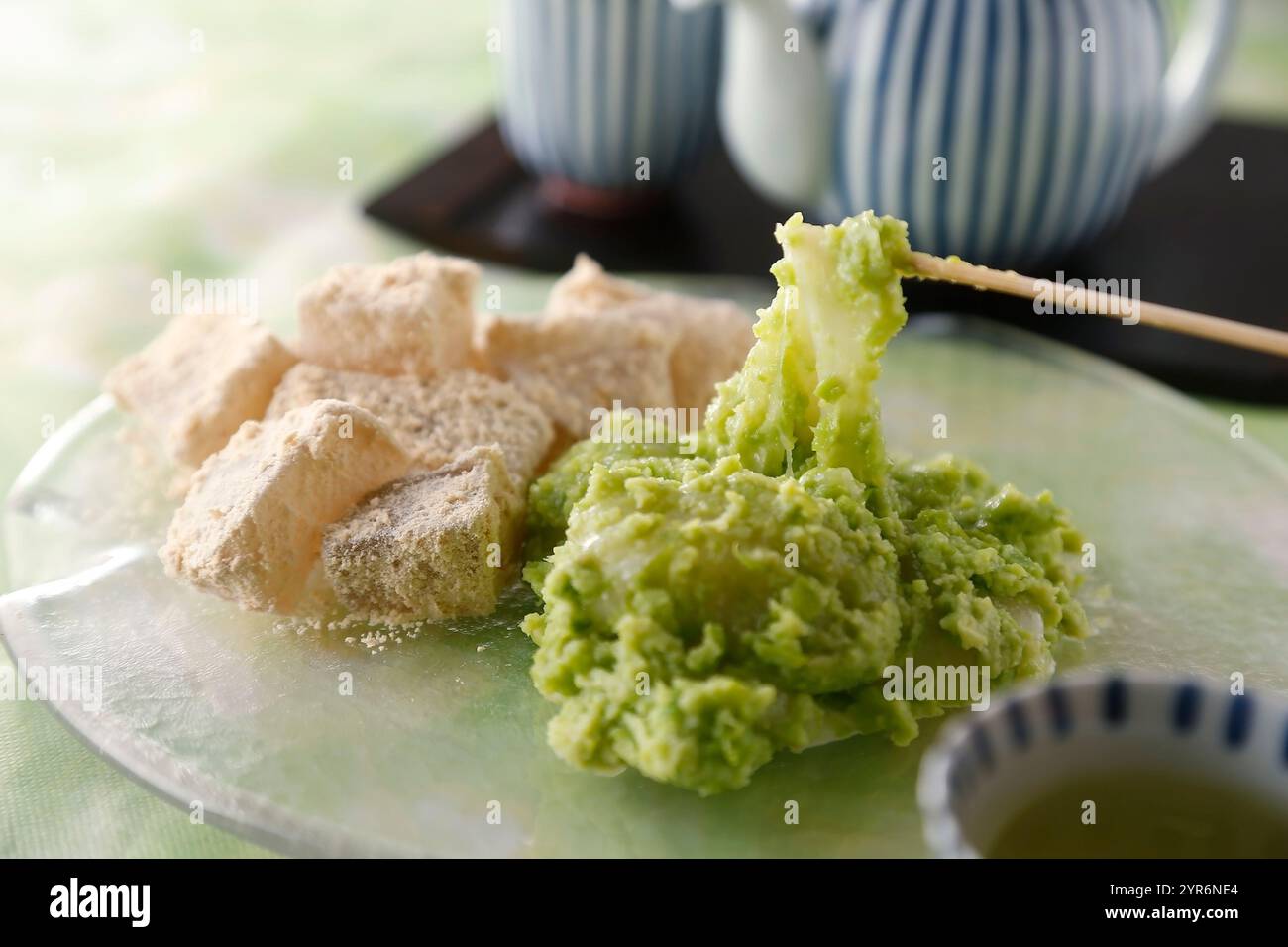 Uguisu mochi e kinako mochi Foto Stock