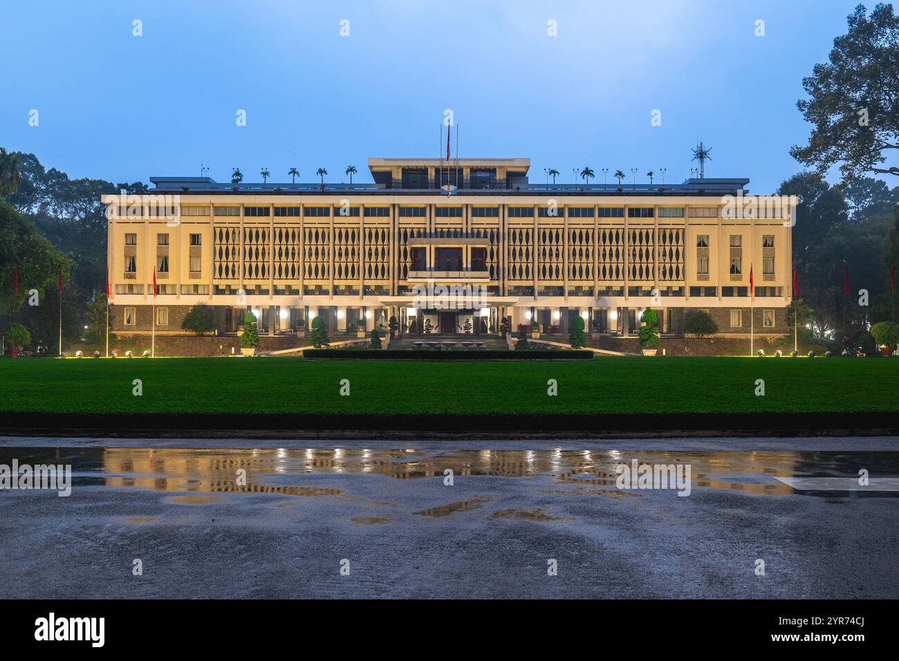 Palazzo dell'indipendenza, noto anche come sala convegni della riunificazione, situato a ho chi Minh City, Saigon, Vietnam Foto Stock