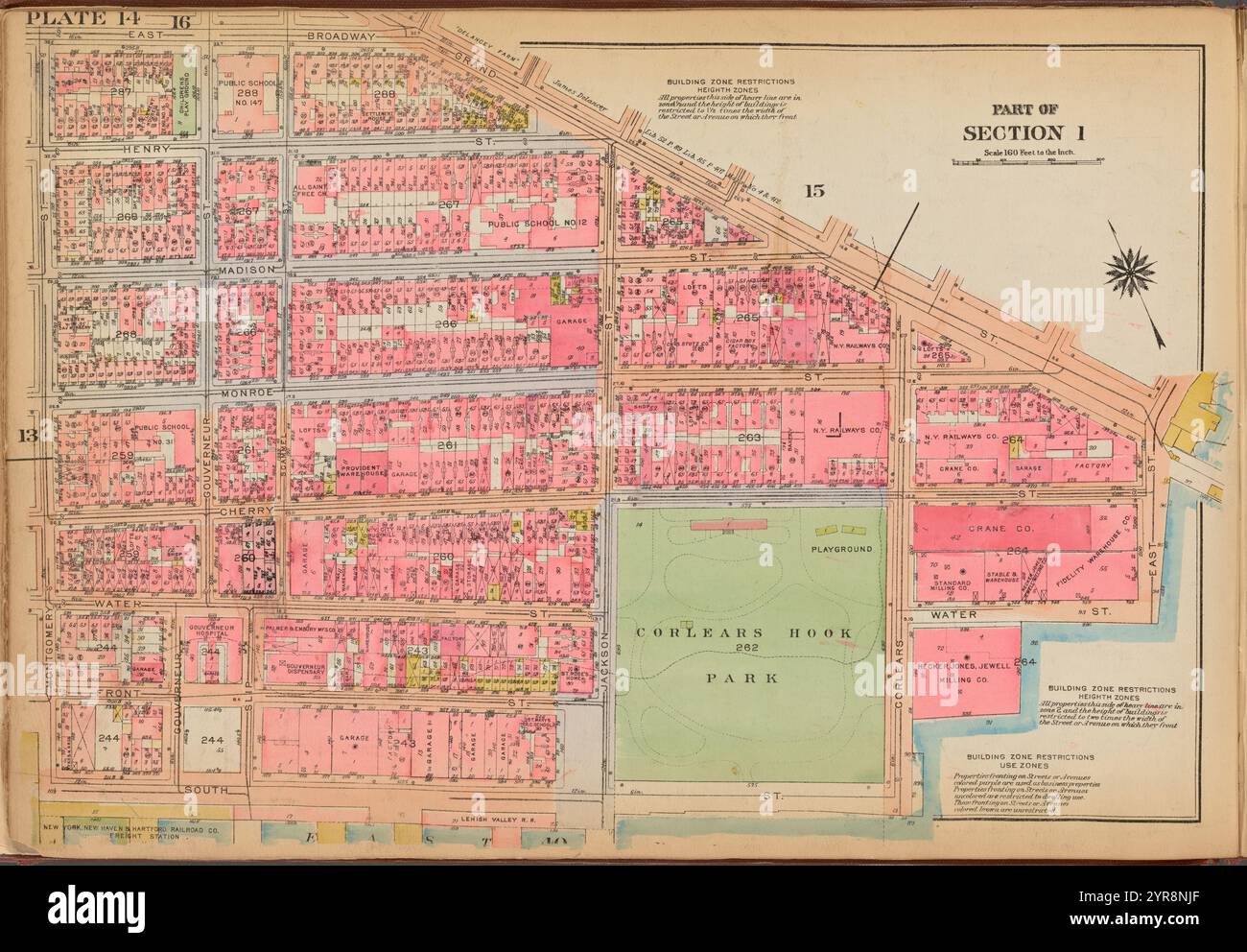 Targa 14: [Delimitata da East Broadway, Grand Street, East Street, Water Street, Corlears Street, South Street e Montgomery Street] 1921 - 1923 Foto Stock
