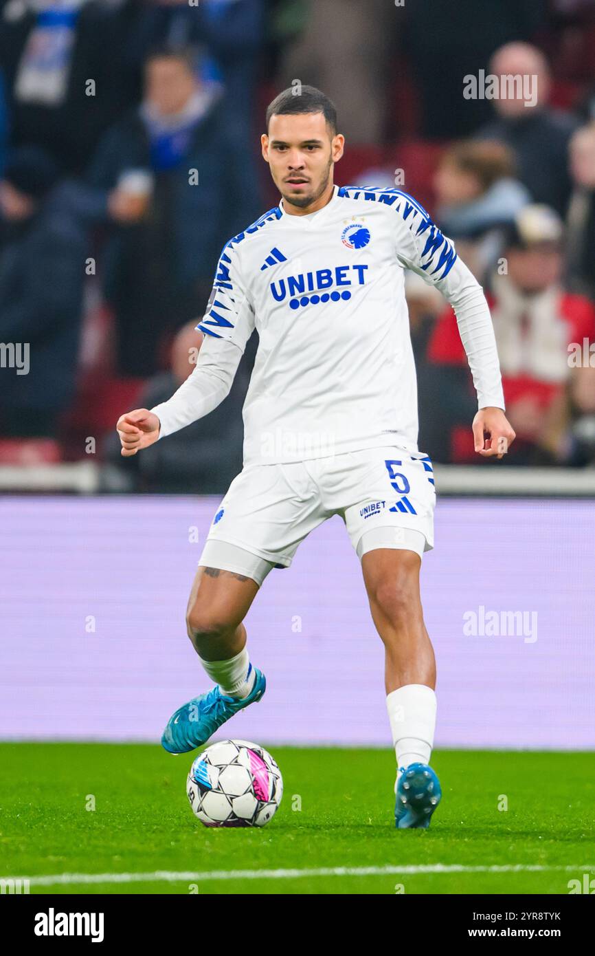5 (FCK) - Gabriel Pereira. Superliga: FC København mod FC Nordsjælland - 02.12.2024. København, Danmark. 2 dicembre 2024. Regno Unito: FC Copenhagen vs FC Foto Stock