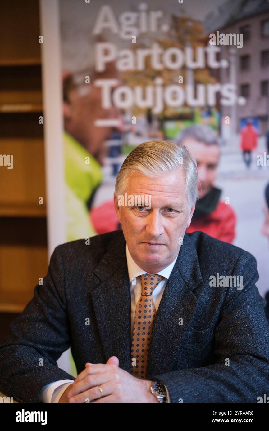 Belgio, Bruxelles, 11 gennaio 2024: Visita di Filippo del Belgio, re dei belgi, al “Train Cabin Hostel, Shelter for Homeless people durin Foto Stock