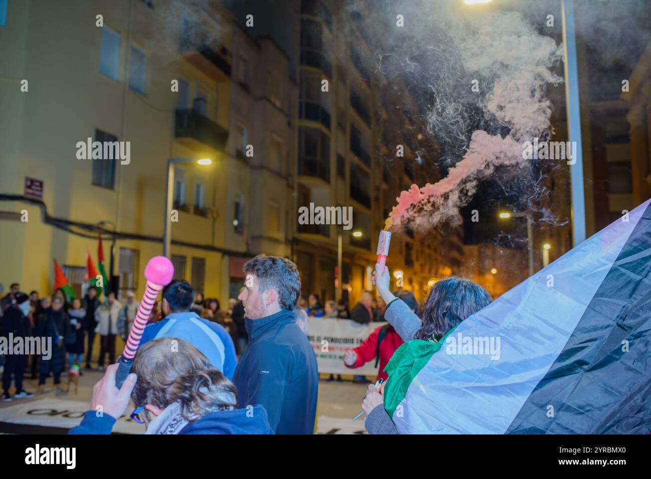 Logrono, la Rioja, Spagna.30 novembre, 2024. Dimostrazione di RESCOP, rete di solidarietà contro l'occupazione della Palestina, nelle strade di Logrono Foto Stock