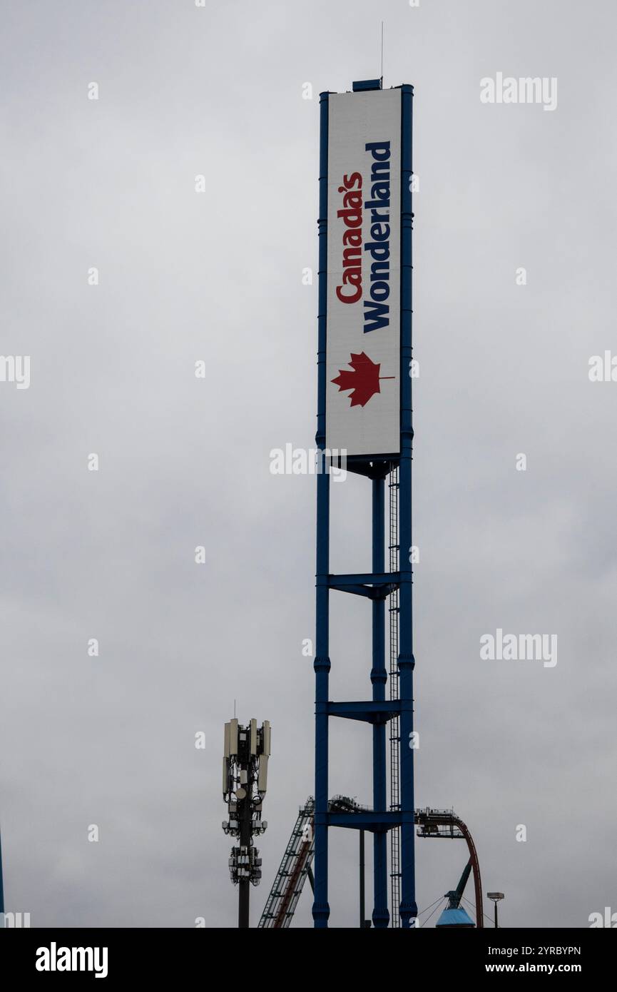 Insegna Canada's Wonderland su Jane Street a Vaughan, Toronto, Ontario, Canada Foto Stock