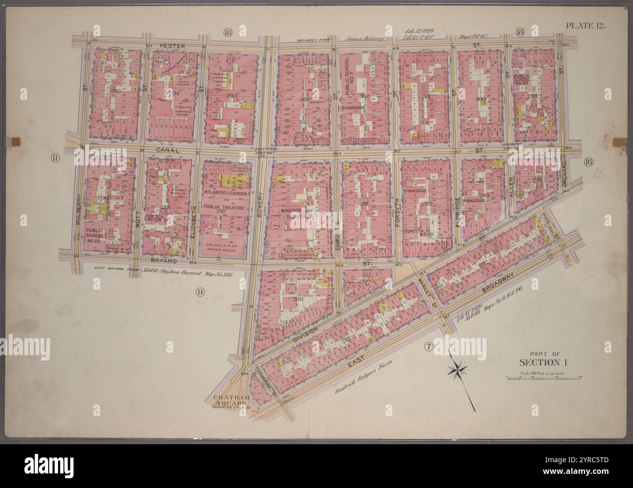 Delimitato da Hester Street, Orchard Street, Division Street, Pike Street, East Broadway, Chatham Square, Bowery Street, Bayard Street e Mulberry Street, Plate 12, parte della sezione 1 1899 di Bromley, Walter Scott Foto Stock