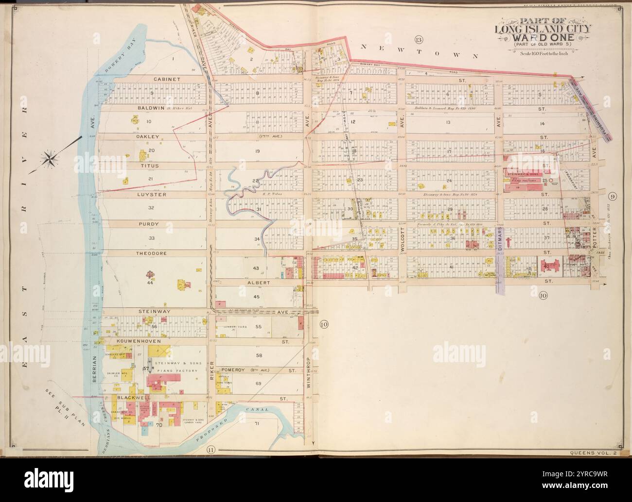 Queens, Vol. 2, Double Page No. 12; Part of Long Island City Ward One (Part of Old Ward 5); [Map Bounded by Berrian Ave., Riker Ave., Winthrop Ave., Wolcott Ave., Ditmars Ave., Potter Ave., Flushing Ave., Bremen Ave., Steinway Ave., 8th Ave.; tra cui Cabinet St., Balowin St., Oakley St., Titus St., Luyster St. Purdy St., Theodore St., Kouwenhoven St., Pomeroy St., Blackwell St. South St.] 1907 - 1908 Foto Stock