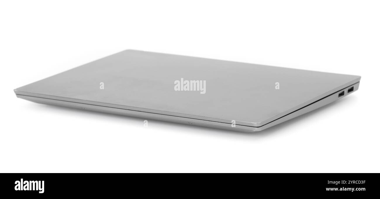Notebook chiuso isolato su sfondo bianco Foto Stock