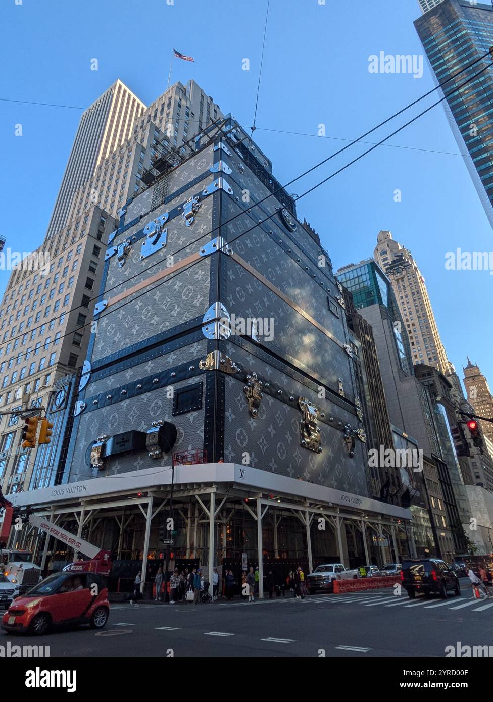 Louis Vuitton, edificio dei bagagli, New York - Immagine stock catturata con smartphone