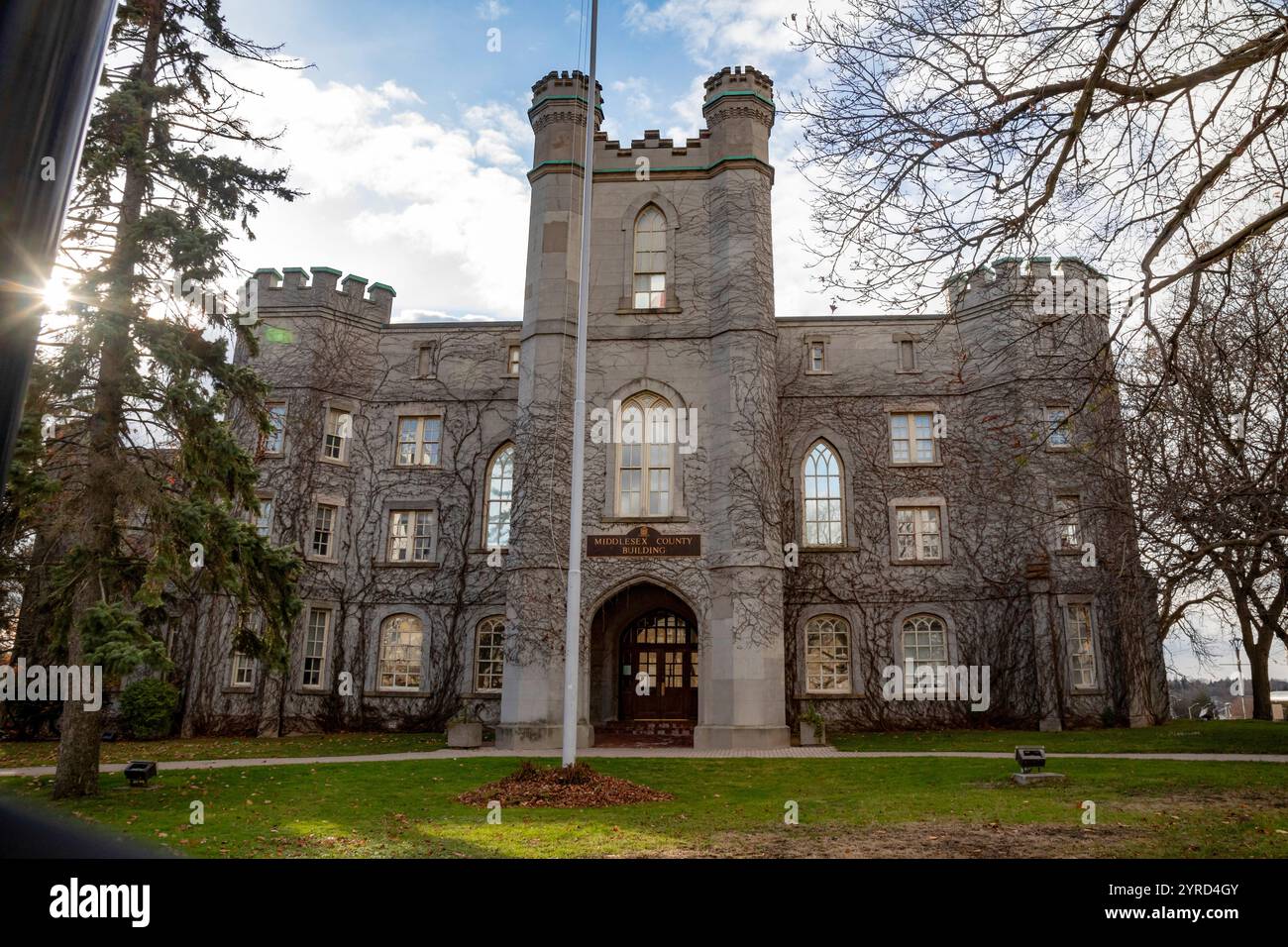London, Ontario, Canada - il tribunale della contea di Middlesex. L'edificio fu costruito nel 1827-29. È stato designato National Historic Site nel 195 Foto Stock