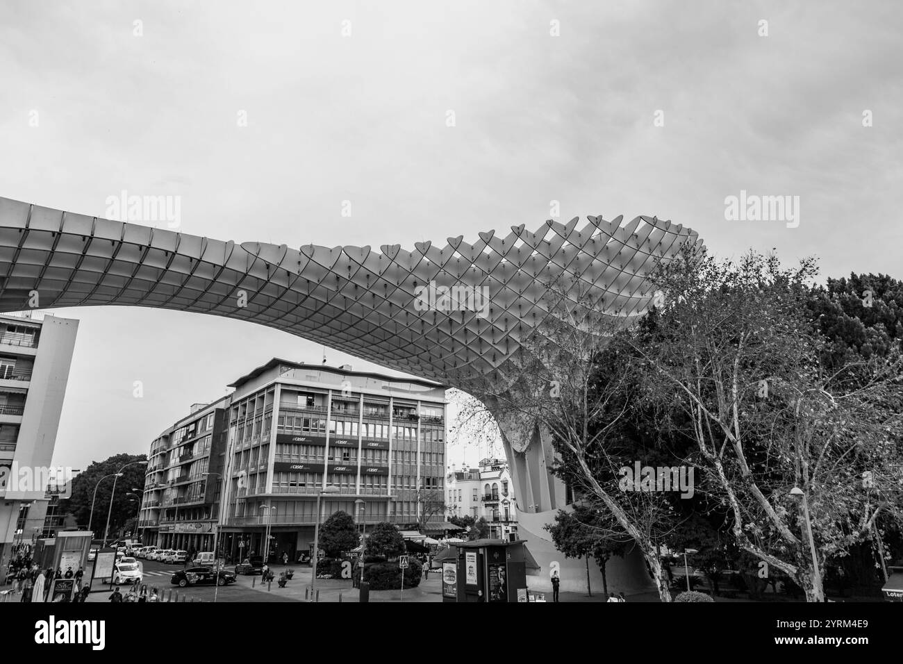 Siviglia, Spagna-24 febbraio 2022: Setas de Sevilla, funghi di Siviglia, inizialmente intitolato Metropol Parasol situato in piazza la Encarnacion. Progettato da J Foto Stock