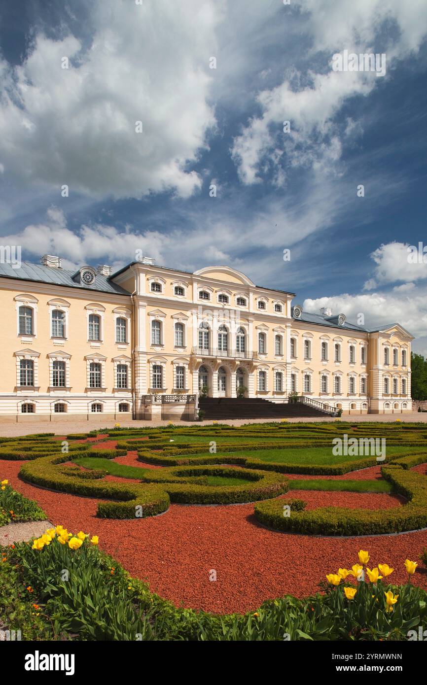 Lettonia, Lettonia meridionale, regione di Zemgale, Pilsrundale, Palazzo Rundale, b 1740, Bartolomeo Rastrelli, architetto, esterno Foto Stock