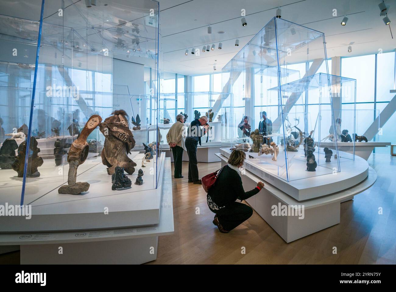 Canada, Quebec, Quebec City, Musee National des Beaux-Arts du Quebec, MNBAQ, pavillon Pierre-Lassonde, 2016, Galleria d'Arte Inuit Foto Stock