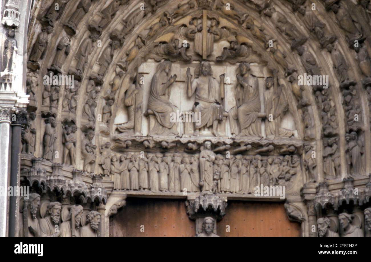 Cattedrale di Chartres; Cristo come giudice supremo; portale centrale, transetto sud Foto Stock