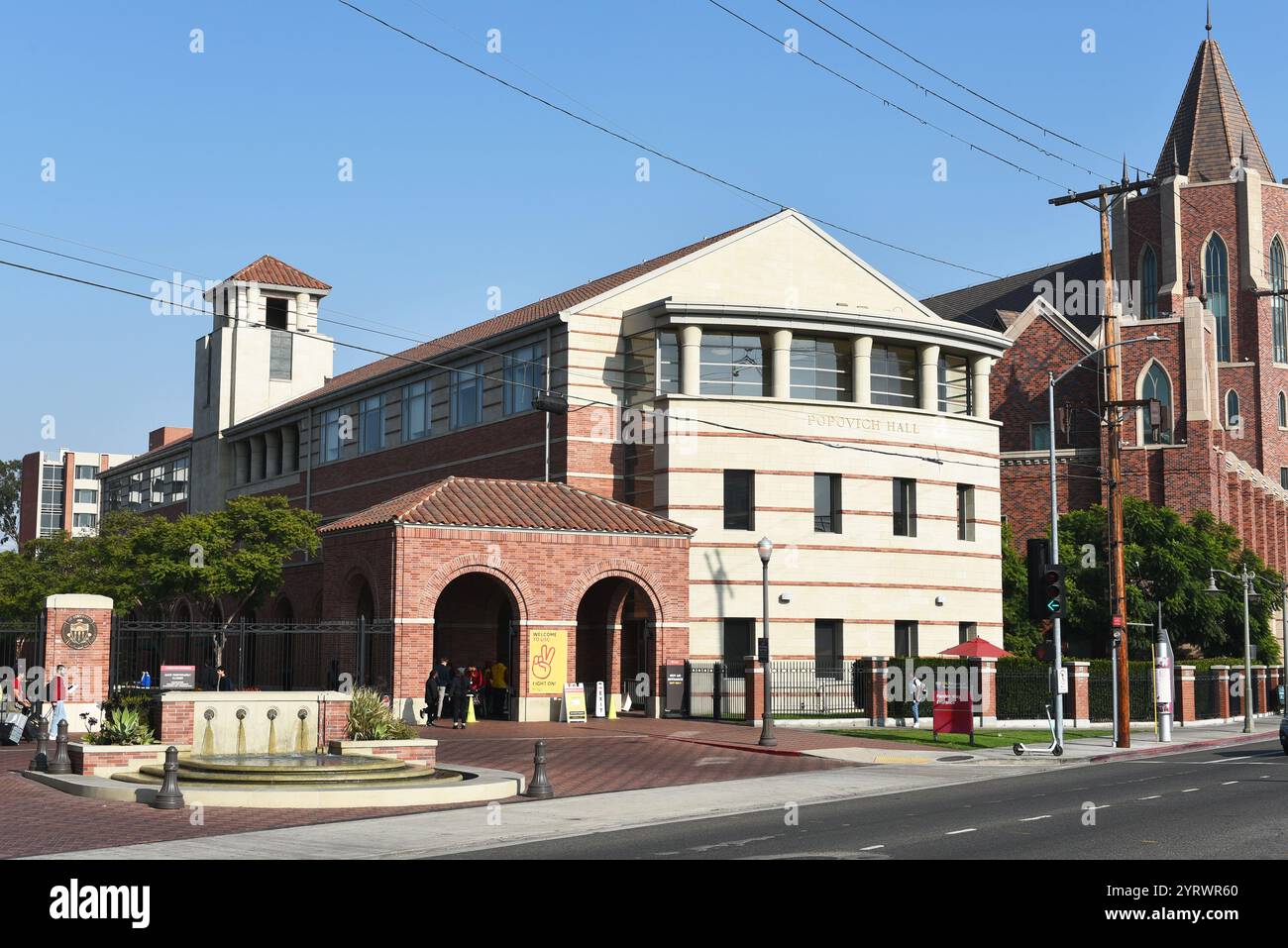 LOS ANGELES, CALIFORNIA - 4 dicembre 2024: Popovich Hall nel campus della University of Southern California. Foto Stock