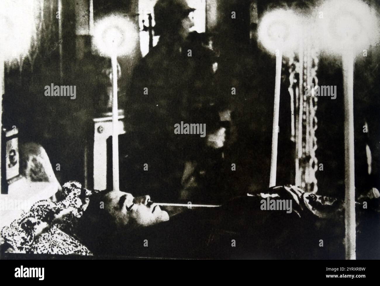 Funerale di Engelbert Dollfuss (1892 ? 25 luglio 1934) politico austriaco che servì come Cancelliere e dittatore d'Austria tra il 1932 e il 1934. Dollfuss fu assassinato come parte di un fallito tentativo di colpo di Stato da parte di agenti nazisti. Foto Stock