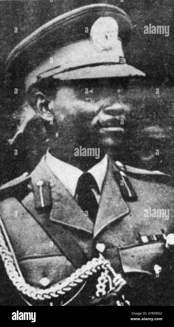 Yakubu Dan Yumma "Jack" Gowon (nato il 19 ottobre 1934) ex capo di stato nigeriano e statista che ha guidato gli sforzi di guerra del governo militare federale durante la guerra civile nigeriana. Foto Stock
