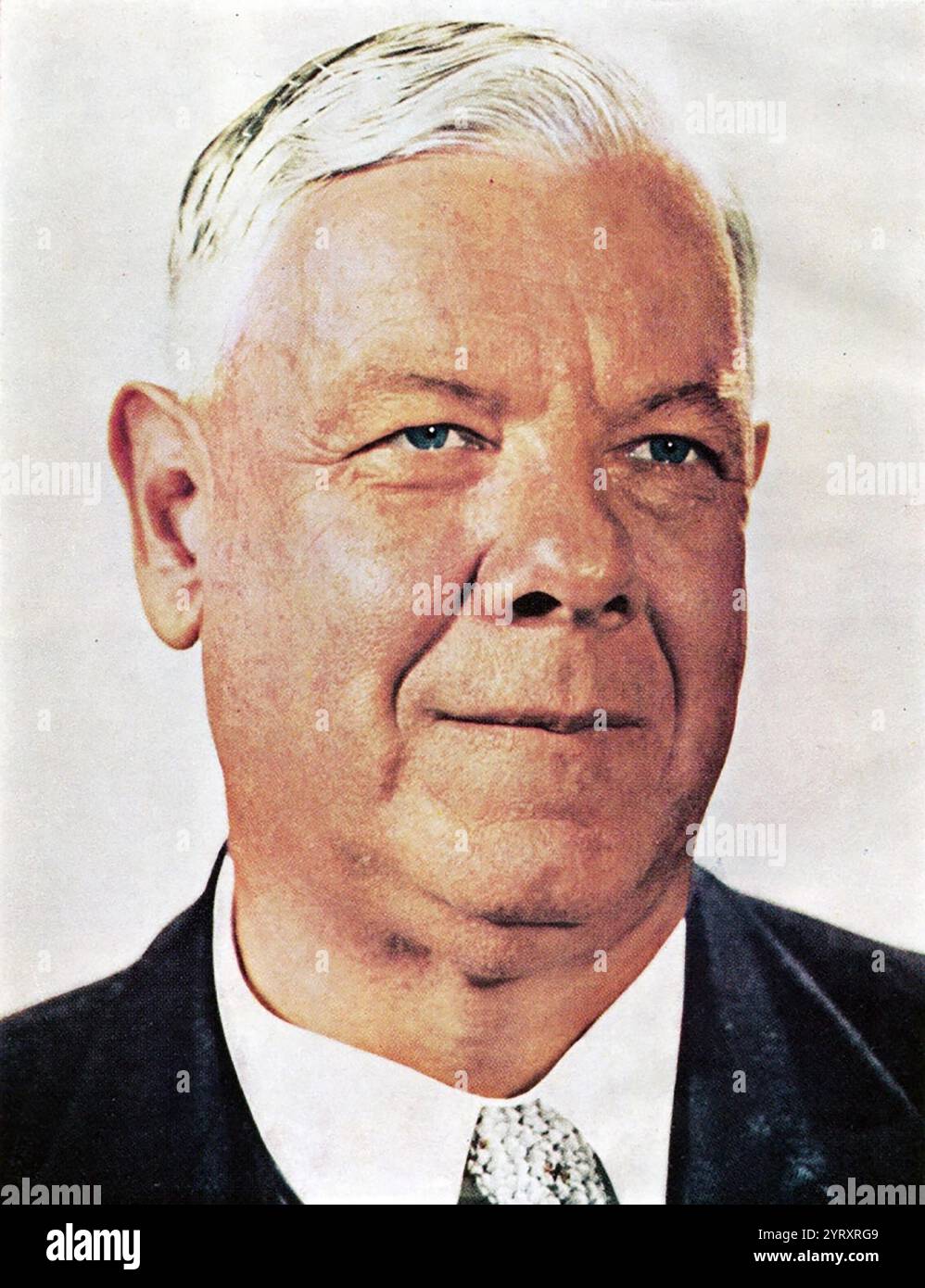 Hendrik Frensch Verwoerd (1901 1966), politico sudafricano che è stato primo ministro del Sudafrica. È comunemente considerato l'architetto dell'apartheid. primo ministro (1958?1966). Inoltre, Verwoerd giocò un ruolo fondamentale nell'aiutare il Partito Nazionale di estrema destra a salire al potere nel 1948, servendo come loro stratega politico e propagandista, diventando leader del partito durante la sua premiership. Fu l'ultimo primo ministro dell'Unione del Sudafrica, dal 1958 al 1961, quando proclamò la fondazione della Repubblica del Sudafrica, rimanendone primo ministro fino al suo assassinio nel 1966. Foto Stock