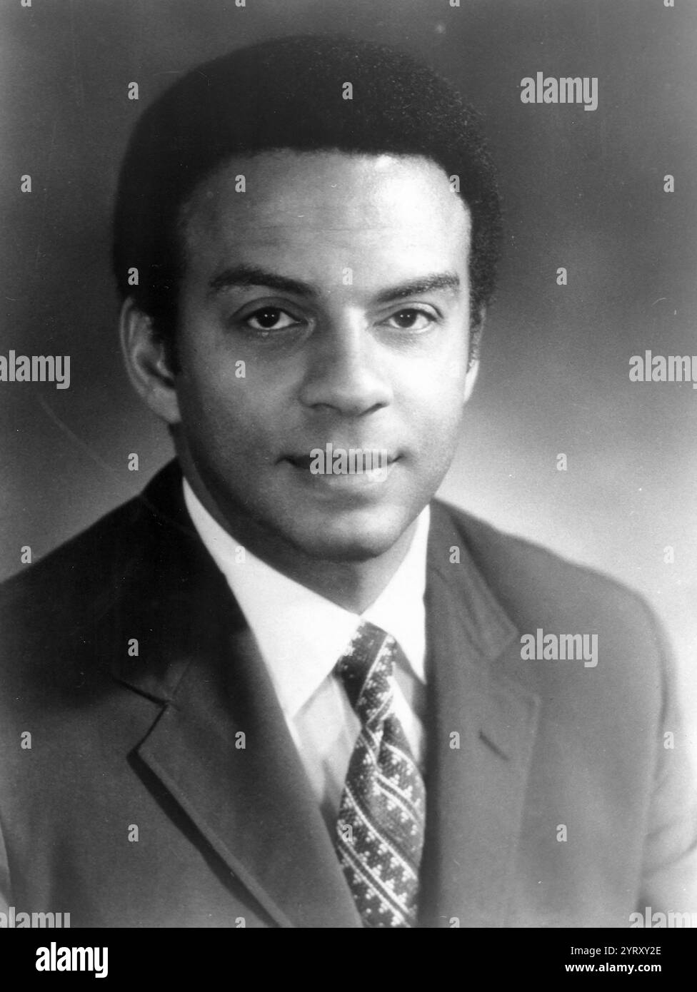 Andrew Jackson Young Jr. (Nato il 12 marzo 1932), politico, diplomatico e attivista statunitense. Young fu uno dei primi leader del movimento per i diritti civili, servendo come direttore esecutivo della Southern Christian Leadership Conference (SCLC) e uno stretto confidente di Martin Luther King Jr. Young in seguito divenne attivo in politica, prestando servizio come membro del Congresso degli Stati Uniti dalla Georgia, ambasciatore degli Stati Uniti alle Nazioni Unite nell'amministrazione Carter e 55 ° sindaco di Atlanta. Fu il primo afroamericano eletto al Congresso dalla Georgia dopo la ricostruzione, nonché uno dei primi due Ame africani Foto Stock