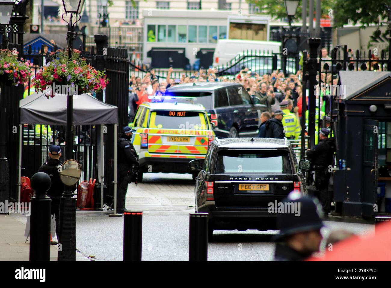 Il primo ministro britannico, Rishi Sunak, lascia l'incarico dopo aver perso le elezioni. Downing Street, Londra. 5 luglio 2024 Foto Stock