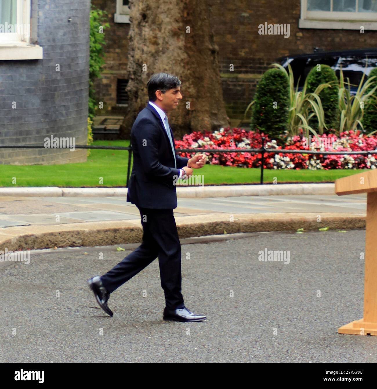 Il primo ministro britannico, Rishi Sunak, lascia l'incarico dopo aver perso le elezioni. Downing Street, Londra. 5 luglio 2024 Foto Stock