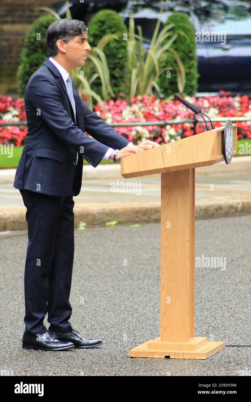 Il primo ministro britannico, Rishi Sunak, lascia l'incarico dopo aver perso le elezioni. Downing Street, Londra. 5 luglio 2024 Foto Stock