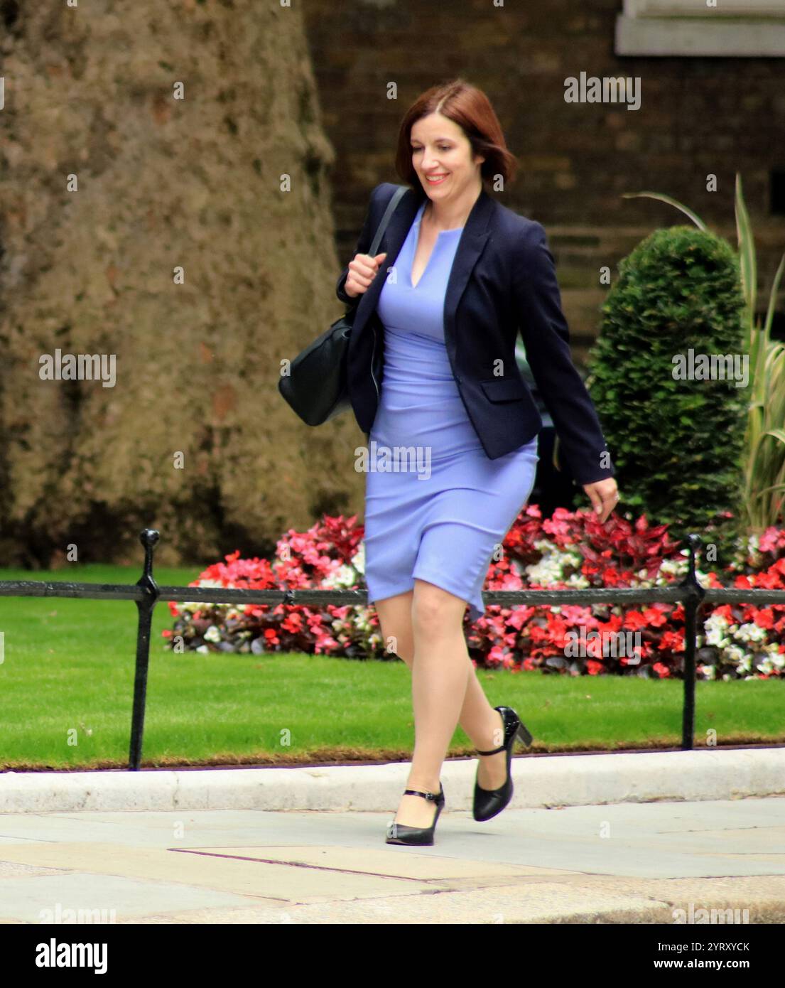 Bridget Maeve Phillipson (Segretario di Stato per l'istruzione e Ministro delle donne e delle pari), arriva a Downing Street, Londra, per assumere il suo nuovo ruolo nel governo laburista dopo le elezioni. 5 luglio 2024. Foto Stock