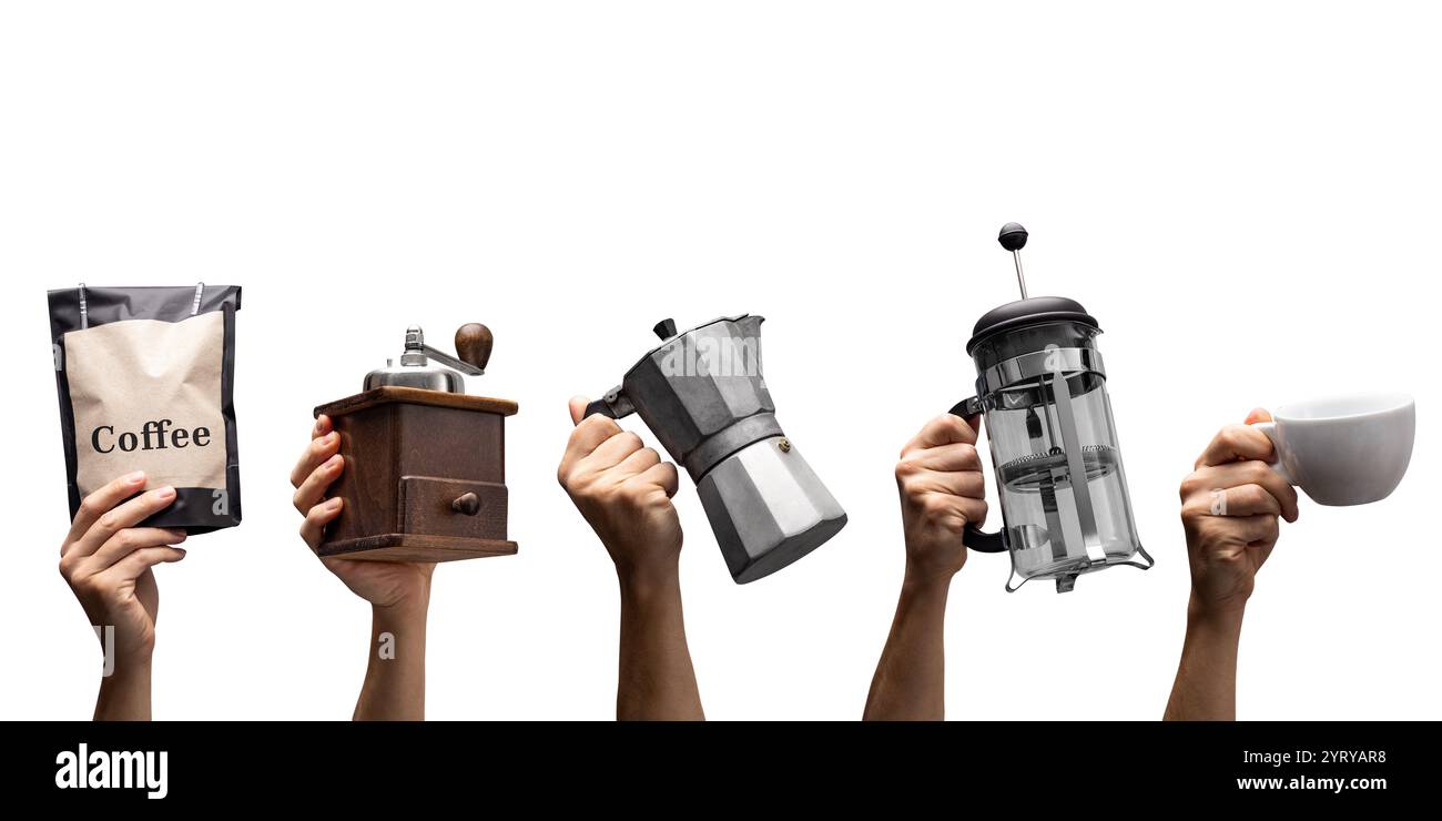 Varie mani che tengono l'attrezzatura per la preparazione del caffè isolata sul bianco Foto Stock