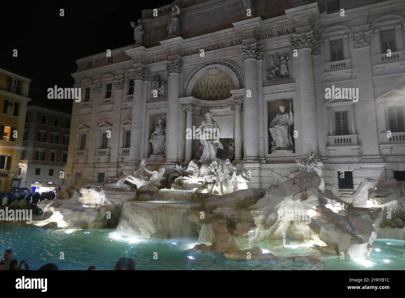Fontana di Trevi, a Roma, progettata dall'architetto italiano Nicola salvi e completata da Giuseppe Pannini. 1762 Foto Stock