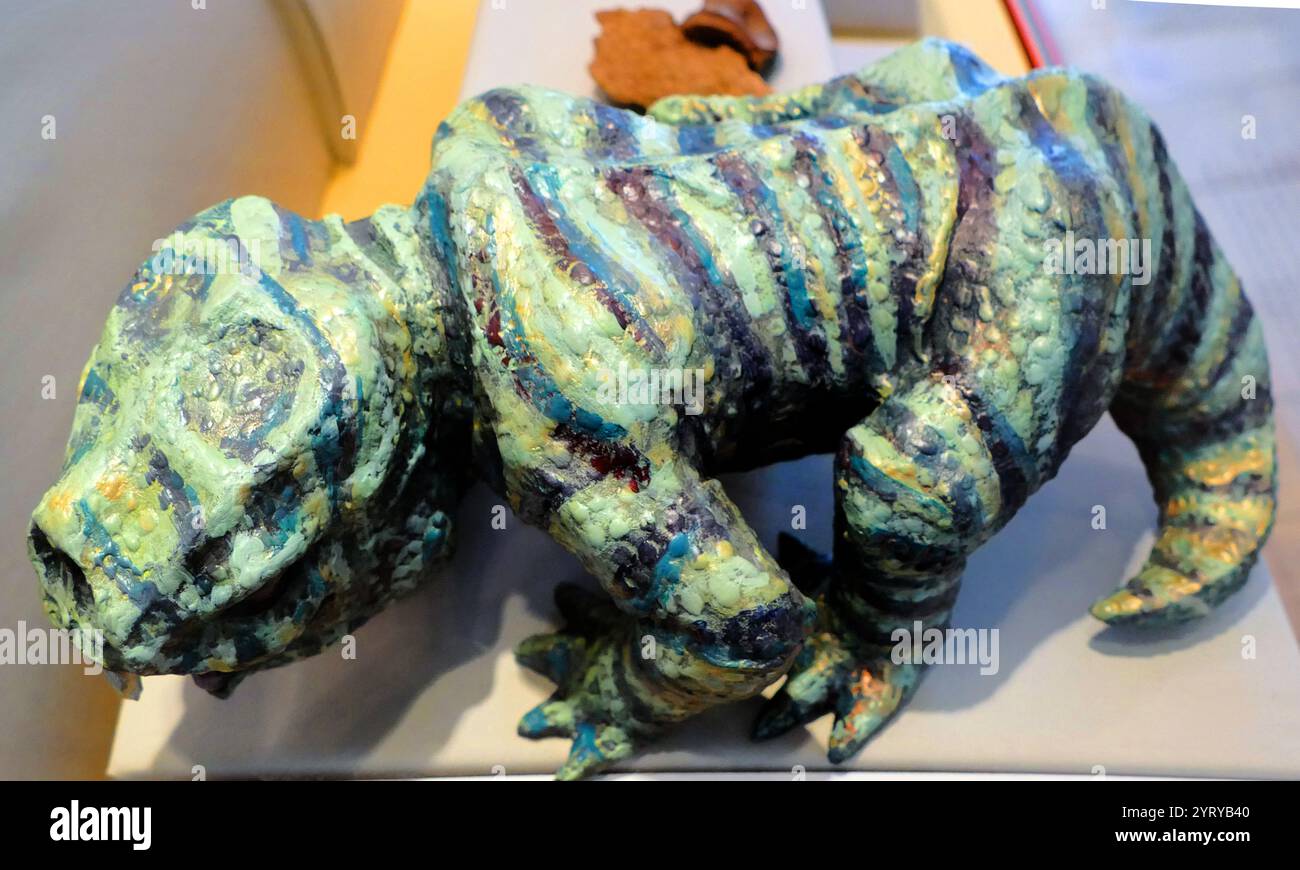 Modello di un Rhynchosaurus (lucertola dal becco); un genere di rhynchosaur che visse durante il Triassico medio. 237 ma (milioni di anni fa). Viveva in Europa ed era imparentato con gli archosauri, ma non all'interno di quel gruppo Foto Stock