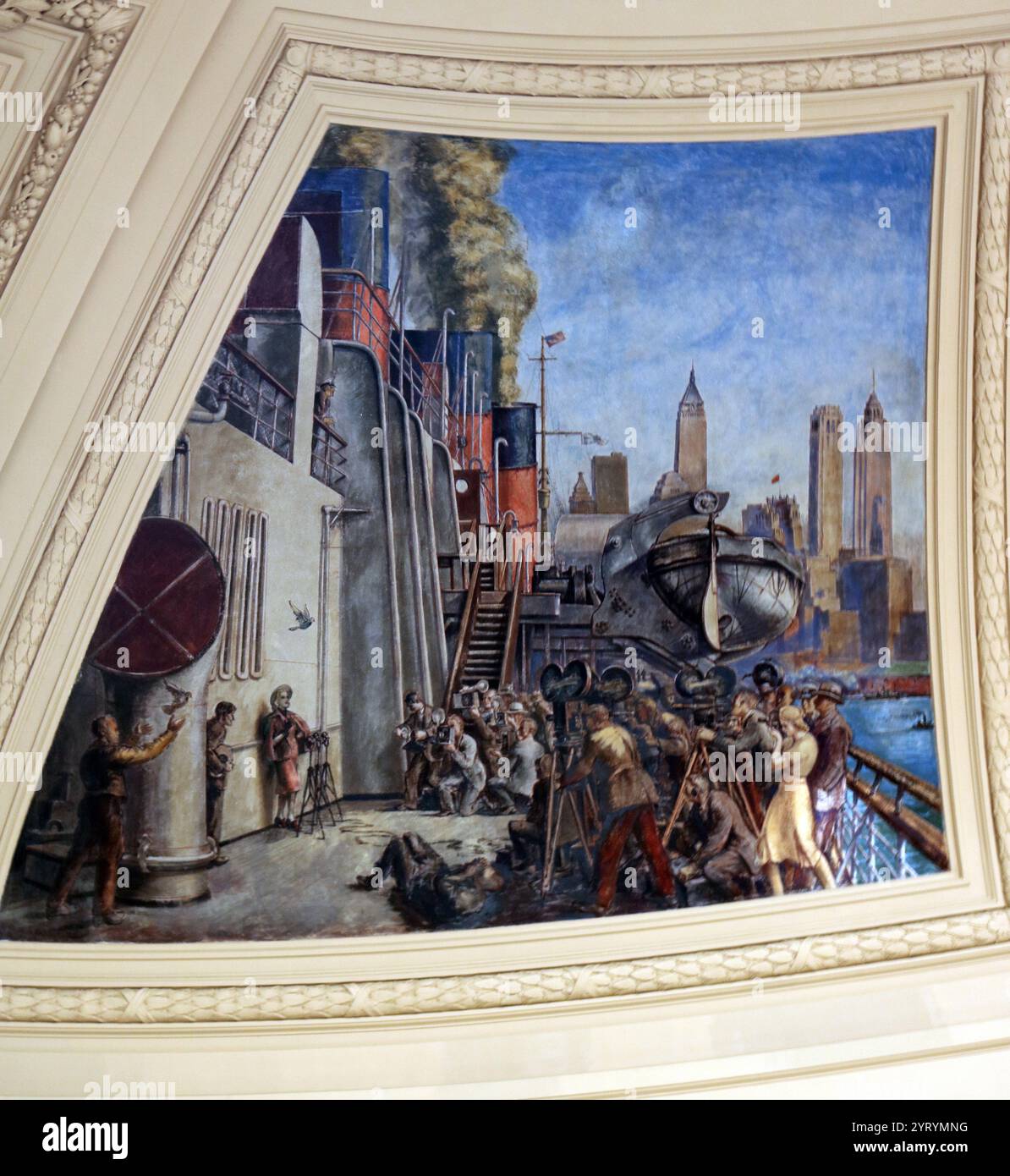 Affresco-secco dipinto nel 1937 da Reginald Marsh come parte del Treasury Relief Art Project. I murales più grandi ritraggono l'attività di spedizione nel porto di New York e nel New Jersey, si trovano nella Alexander Hamilton U.S. Custom House (originariamente New York Custom House), un edificio governativo, museo ed ex casa doganale al 1 Bowling Green, vicino all'estremità meridionale di Manhattan a New York City, New York, Stati Uniti. Foto Stock