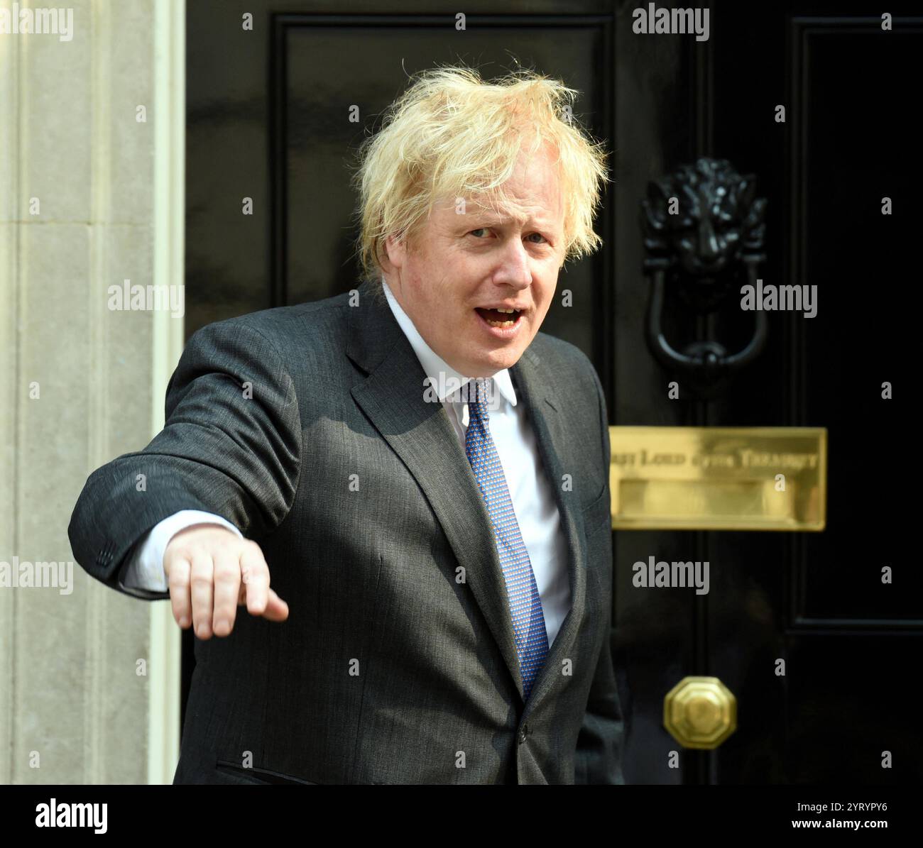 Boris Johnson (19 giugno 1964) è un politico britannico, primo ministro del Regno Unito e leader del Partito Conservatore dal 2019. È stato ministro degli Esteri dal 2016 al 2018 e sindaco di Londra dal 2008 al 2016. 24 giugno 2020 Foto Stock