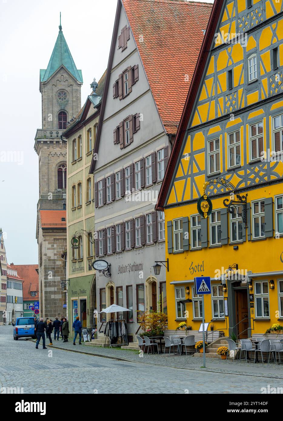 Centro della città medievale, archetipo di Dinkelsbühl (Bayern, Germania), parte della strada romantica tedesca. Foto Stock