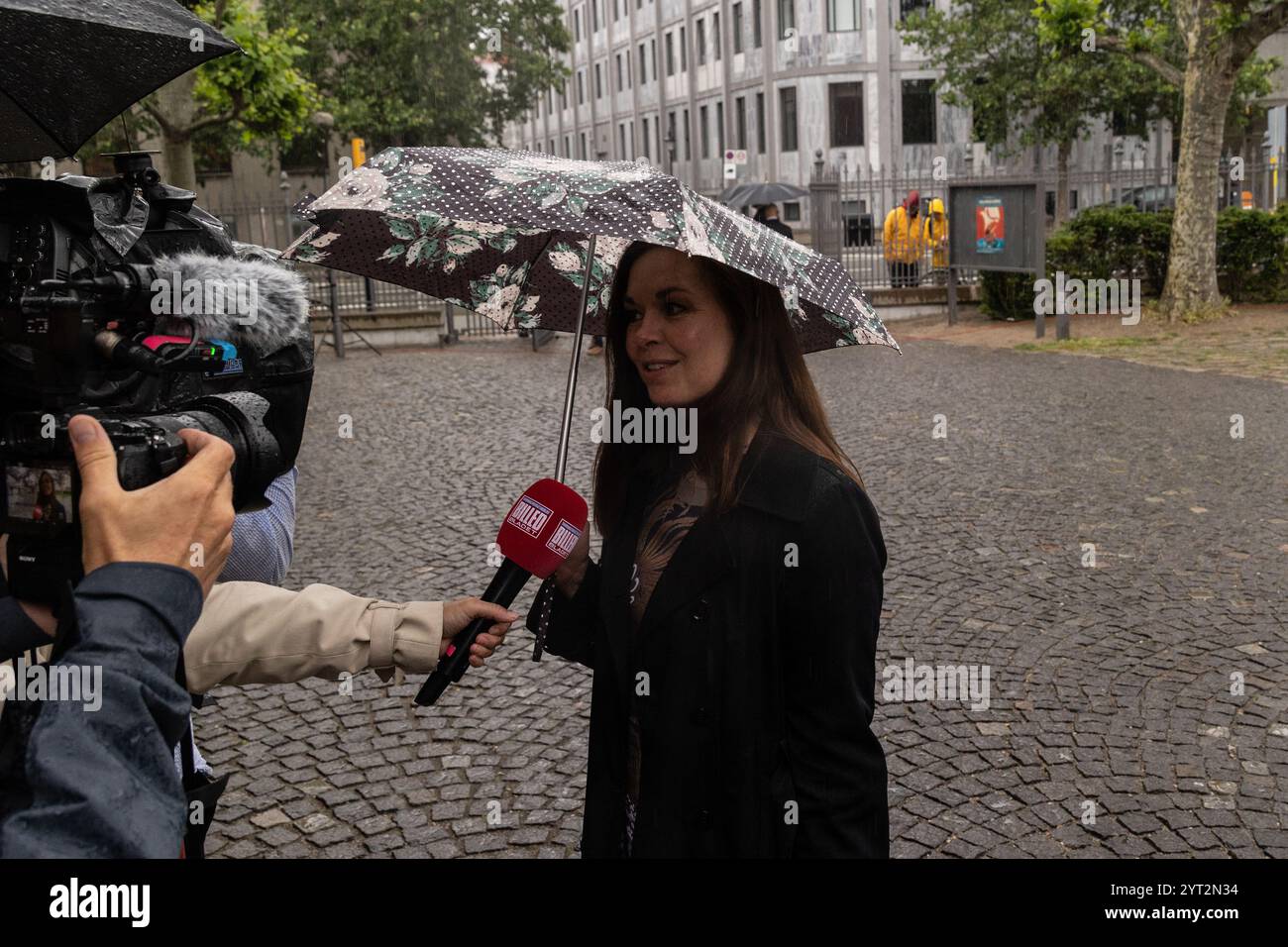 Louise Schack Elholm del Partito Liberale arriva a una funzione ecclesiastica nella Holmens Church. Folketinget celebra il 175° anniversario della prima costituzione danese. Inizia con una funzione ecclesiastica nella chiesa di Holmens seguita da una celebrazione ufficiale a Landstingssalen, Christiansborg. A entrambi gli eventi parteciperanno membri della famiglia reale, tra cui HM il re e la regina, membri del Folketinget e altri rappresentanti ufficiali. Foto Stock