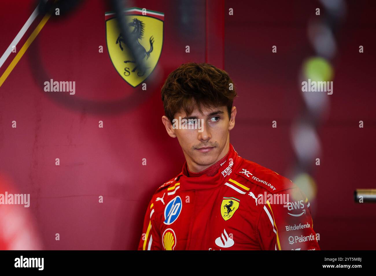 Abu Dhabi, Emirati Arabi Uniti. 6 dicembre 2024. LECLERC Arthur (mco), Scuderia Ferrari SF-24, ritratto durante la Formula 1 Etihad Airways Abu Dhabi Grand Prix 2024, 24° round del Campionato del mondo di Formula 1 2024 dal 6 all'8 dicembre 2024 sul circuito Yas Marina, ad Abu Dhabi, Emirati Arabi Uniti. Credito: Agenzia fotografica indipendente/Alamy Live News Foto Stock