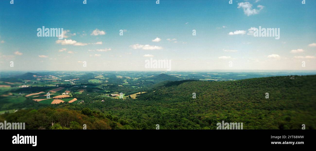 Vista panoramica dal Pinnacolo dell'Appalachian Trail, Blue Mountain, Appalachian Mountains, Pennsylvania, Stati Uniti Foto Stock