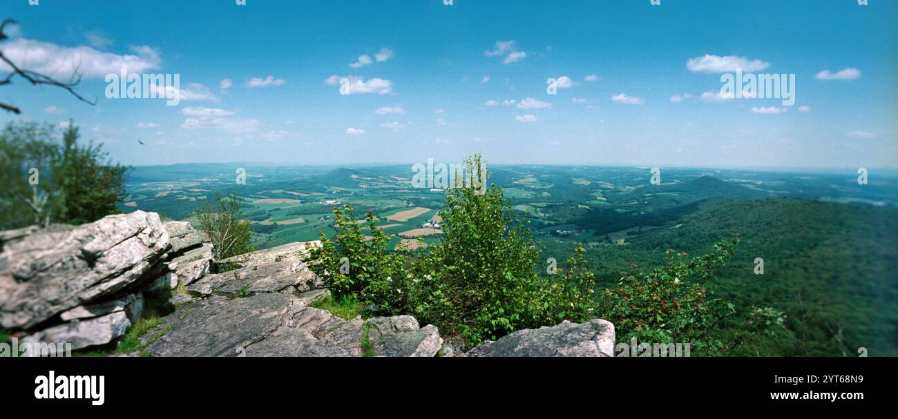 Vista panoramica dal Pinnacolo dell'Appalachian Trail, Blue Mountain, Appalachian Mountains, Pennsylvania, Stati Uniti Foto Stock