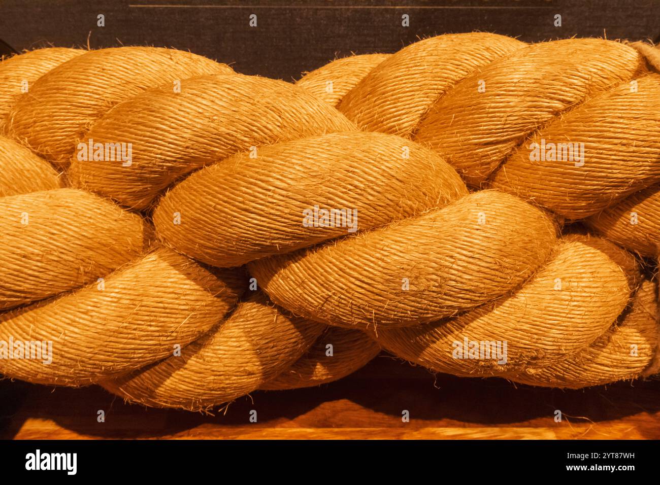 Inghilterra, Kent, Chatham, il cantiere storico, il Ropery, visualizzazione del cavo di ancoraggio della fune Foto Stock