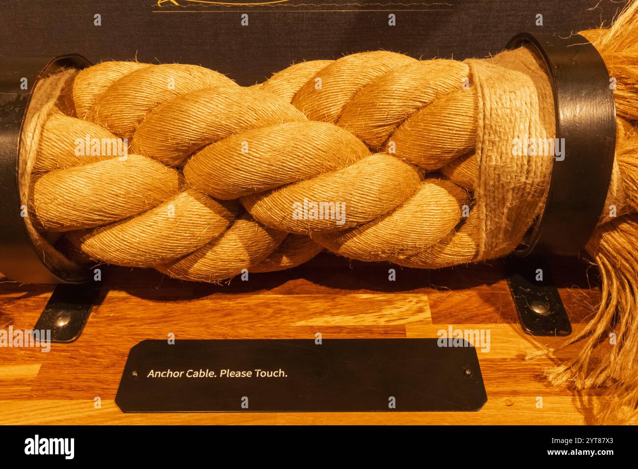 Inghilterra, Kent, Chatham, il cantiere storico, il Ropery, visualizzazione del cavo di ancoraggio della fune Foto Stock