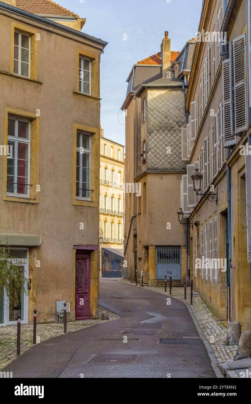 Impressione di una città di nome Metz, situata nella regione della Lorena in Francia in inverno Foto Stock