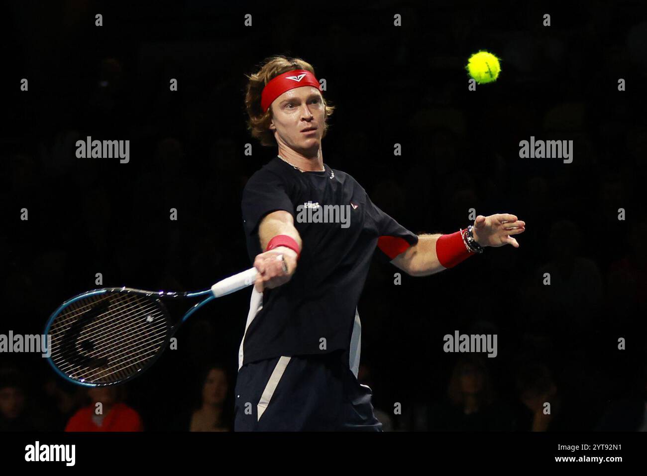 Londra, Regno Unito. 6 dicembre 2024. Londra, Inghilterra, 6 dicembre 2024: Andrey Rublev della Russia durante la Grand Final UTS 2024 alla Copperbox Arena di Londra, Inghilterra (Alexander Canillas/SPP) credito: SPP Sport Press Photo. /Alamy Live News Foto Stock