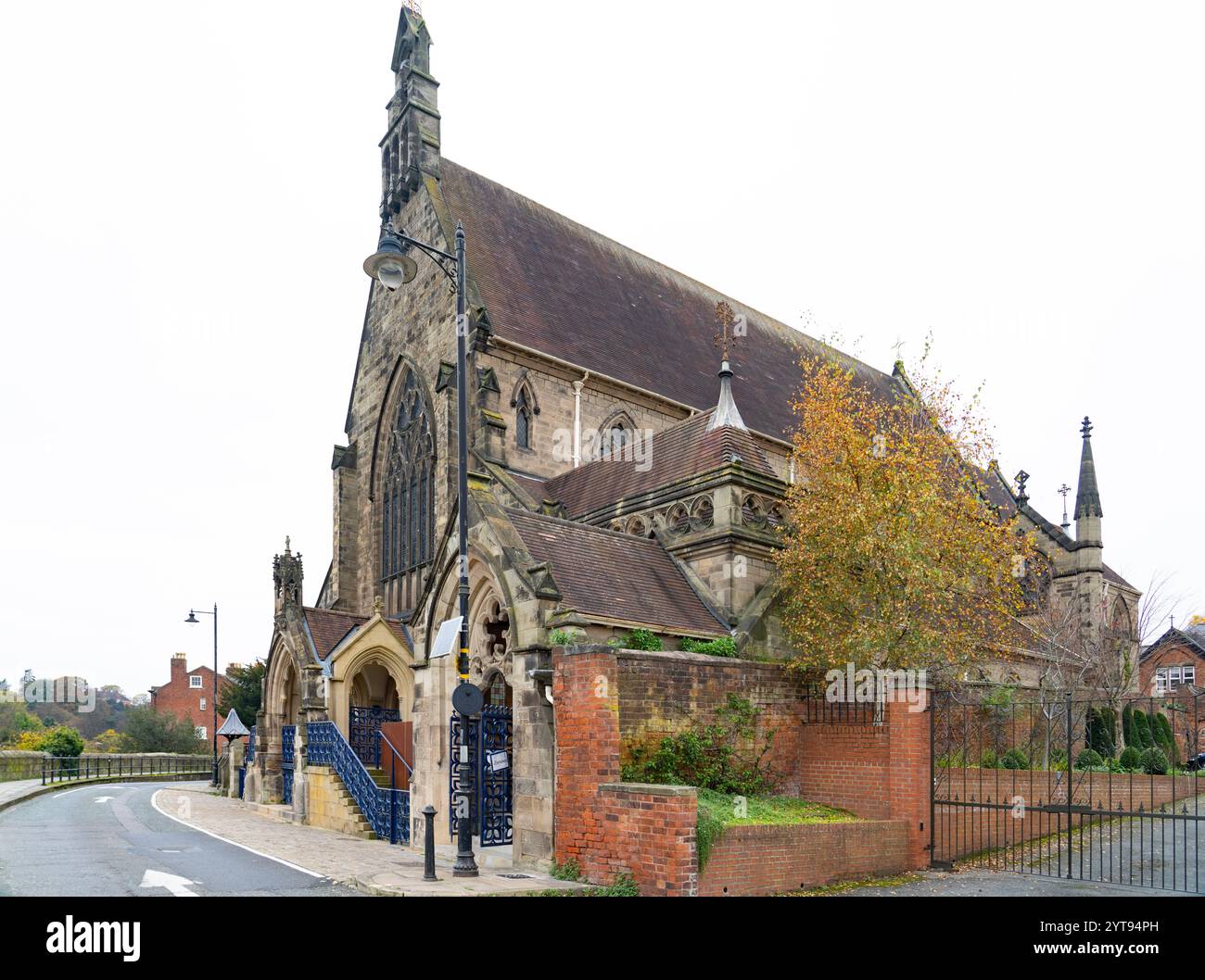 Shrewsbury Roman Catholic Cathedral, Shropshire. Inaugurato nel 1856, qui raffigurato nel novembre 2024. Foto Stock