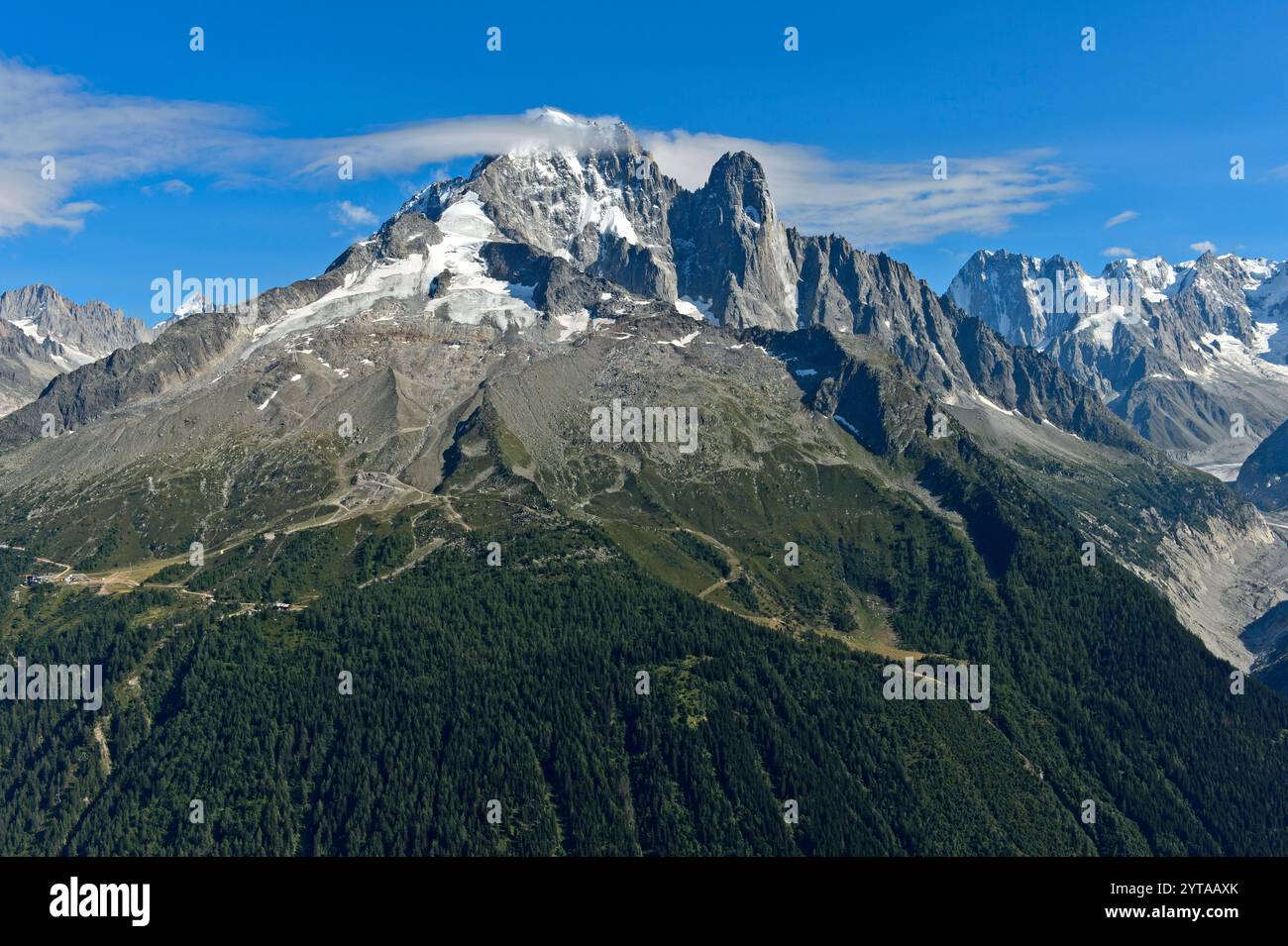 Cime dell'Aiguille verte e dell'Aiguille du Dru, Chamonix, Savoia, Francia Foto Stock
