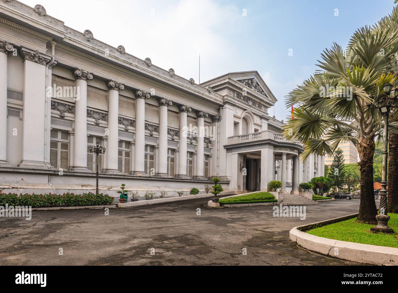 Museo della città di ho chi Minh, precedentemente conosciuto come Gia Long Palace, a Saigon, Vietnam Foto Stock