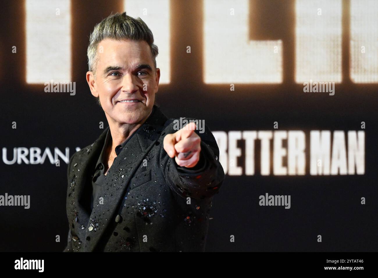 Roma, Italia. 6 dicembre 2024. Robbie Williams partecipa alla prima di ''Better Man'' all'Auditorium Parco della musica di Roma, il 6 dicembre 2024. (Foto di Domenico Cippitelli/NurPhoto) credito: NurPhoto SRL/Alamy Live News Foto Stock