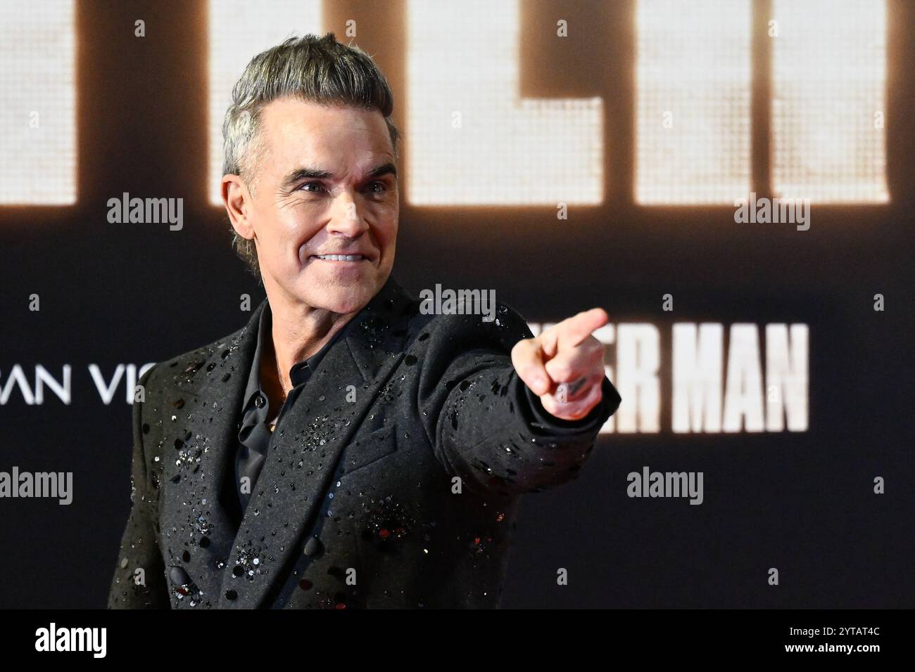 Roma, Italia. 6 dicembre 2024. Robbie Williams partecipa alla prima di ''Better Man'' all'Auditorium Parco della musica di Roma, il 6 dicembre 2024. (Foto di Domenico Cippitelli/NurPhoto) credito: NurPhoto SRL/Alamy Live News Foto Stock